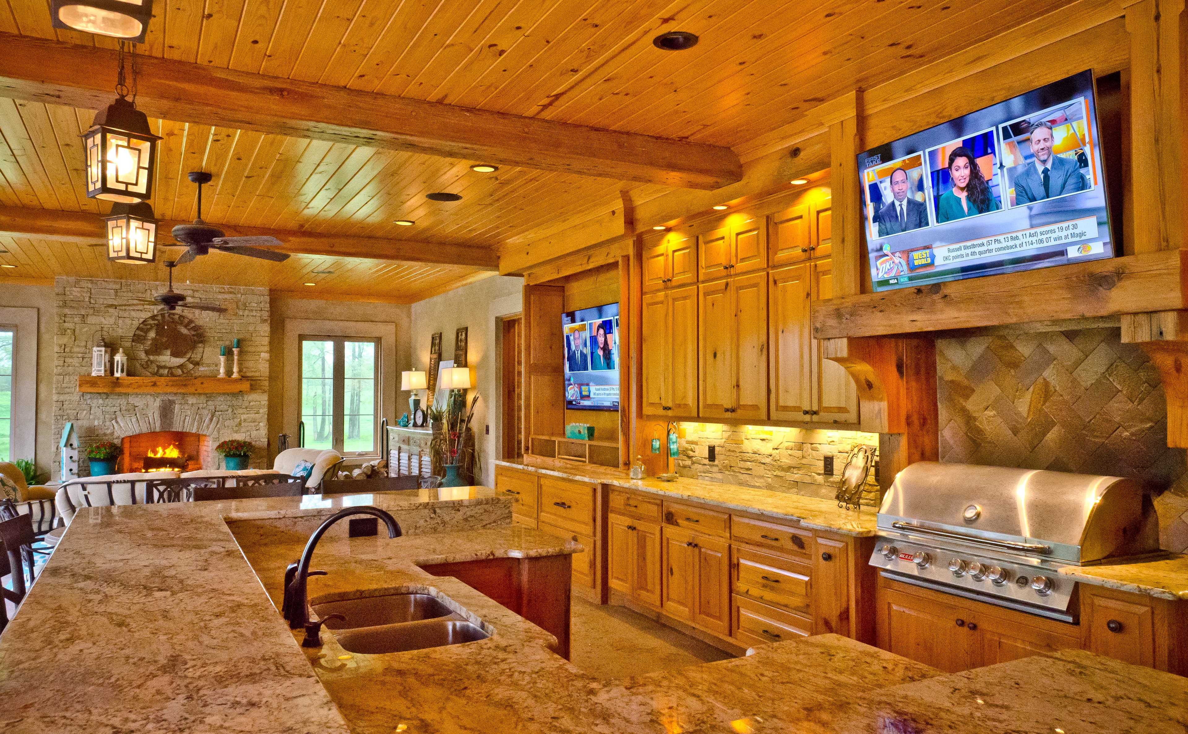 Custom outdoor kitchen